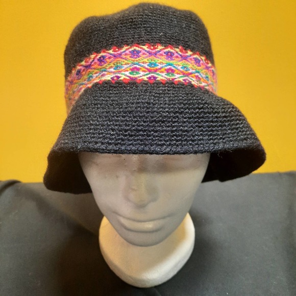 Go Fish Handmade in Peru Alpaca Blend Black Bucket hat  OSFM - Picture 1 of 7